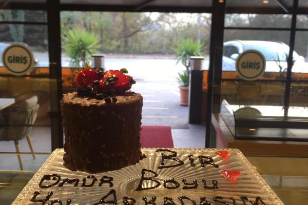 Özel Gün Pastaları P007